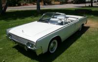 1961 Lincoln Continental Convertible 